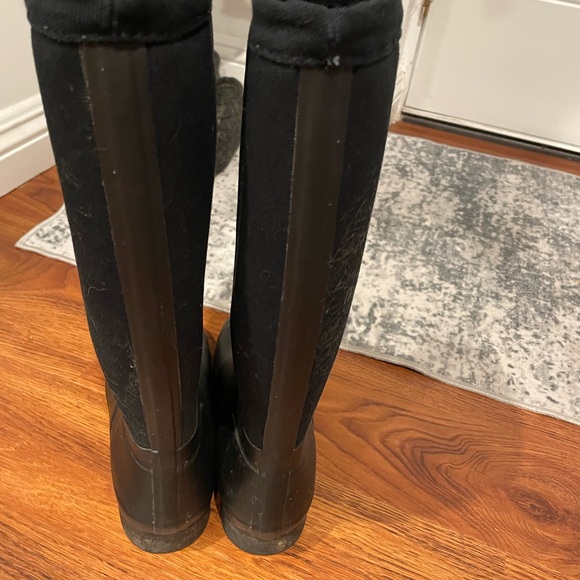 Black Hunter rubber and fabric tall boots, sz 7 gently used - Picture 6 of 8